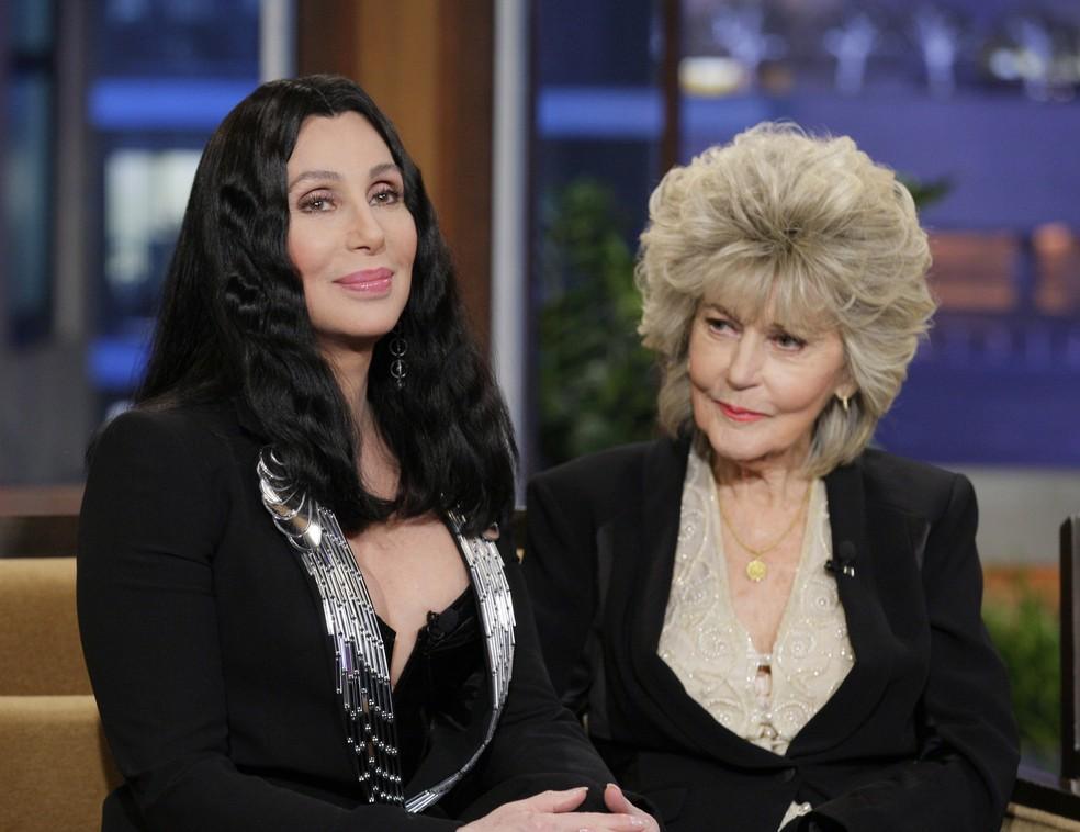 Cher e sua mãe, Georgia Holt, em 2013