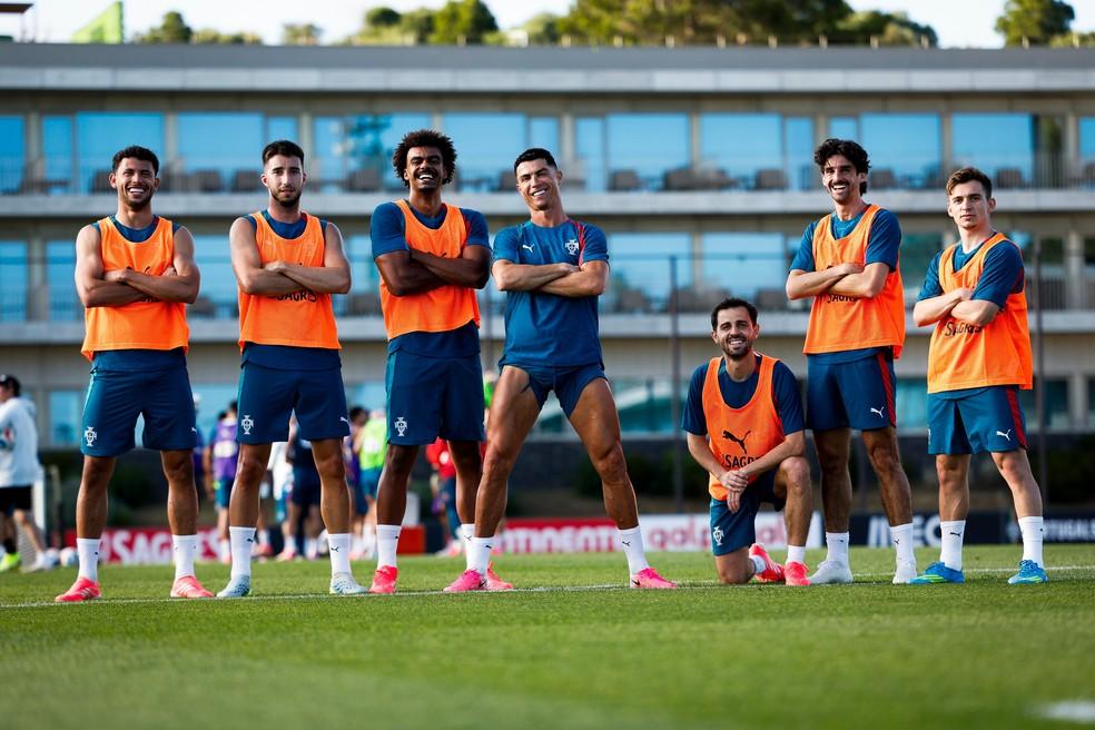 Seleção de Portugal durante treinamento para a Copa do Mundo