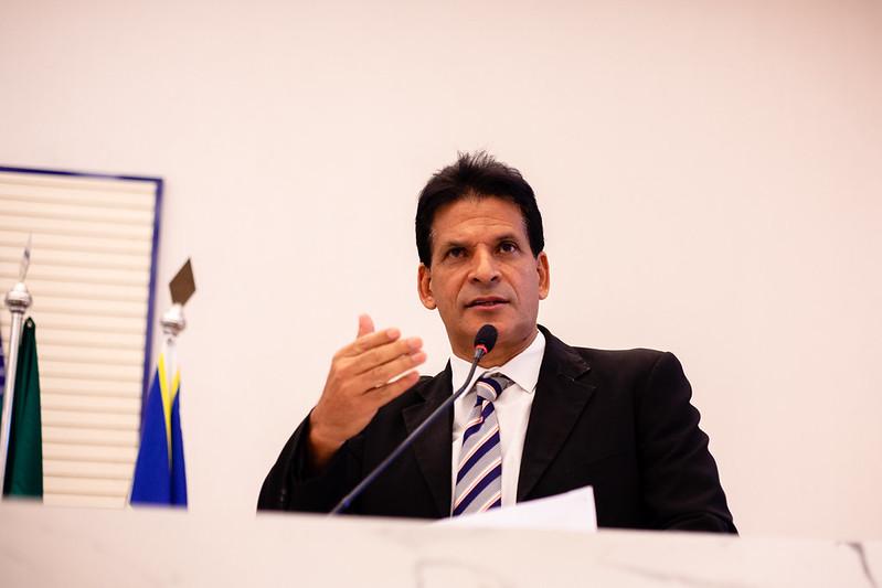 Reamilton do Autismo durante discurso na Câmara Municipal