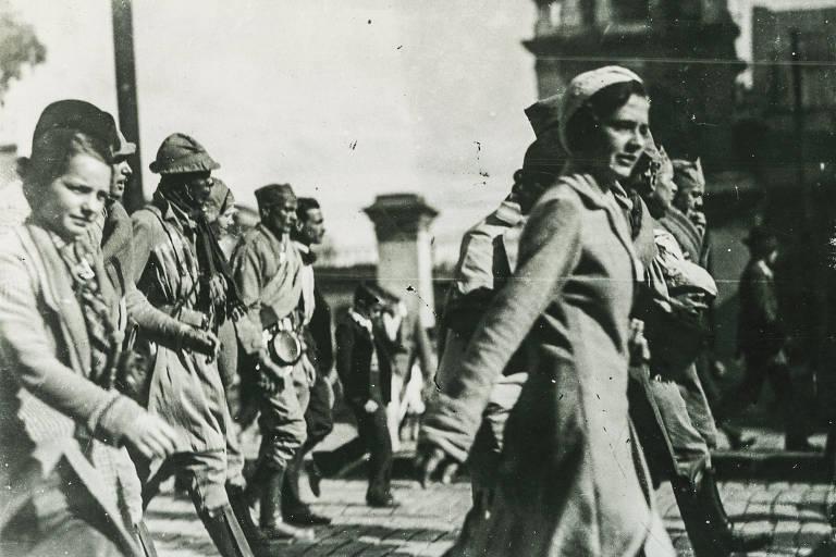 Mulheres na Revolução de 1932.