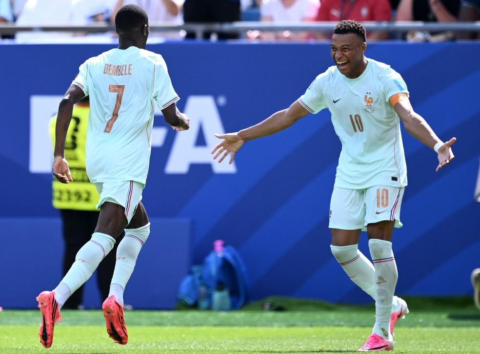 Ousmane Dembele e Kylian Mbappé comemora gol França Noruega