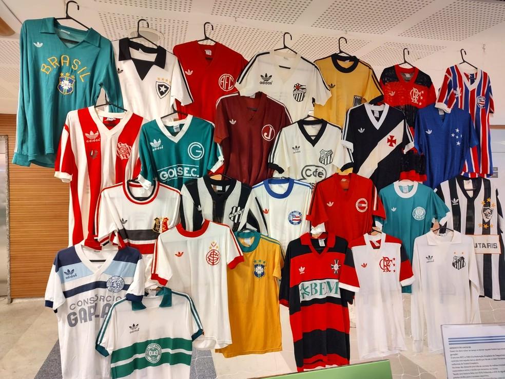 Coleção da camisas do empresário Luis Quedinho