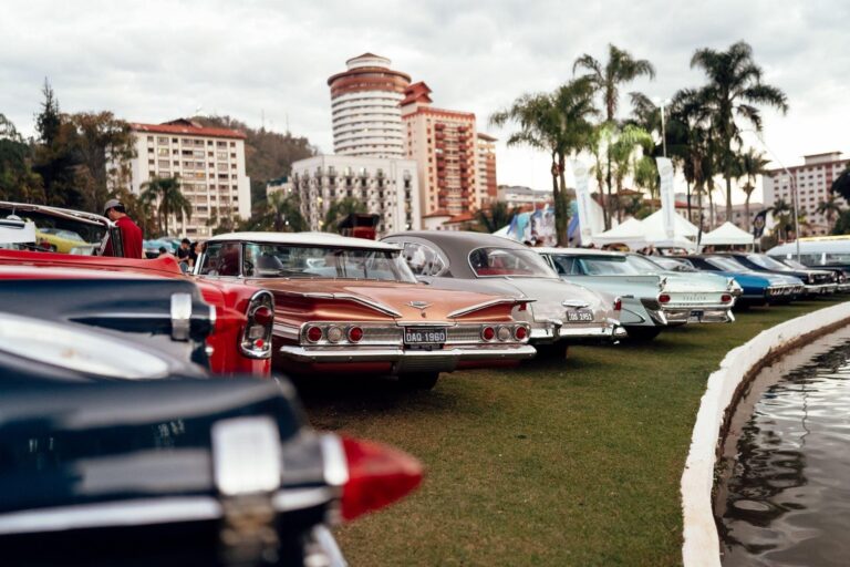 Feriado de Junho é Marcado por Encontros Imperdíveis de Carros Antigos no Brasil