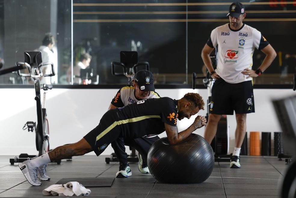 Neymar fisioterapia Seleção