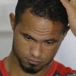 Justiça encerra ação de goleiro Bruno contra a Meta após prisão do ex-atleta