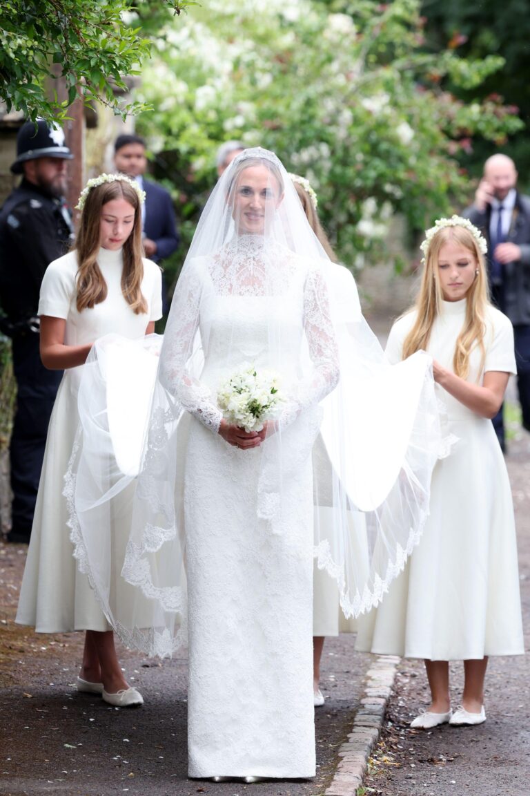 Casamento Real Acontece em Provença: Harriet Sperling e Peter Phillips Trocam Votos