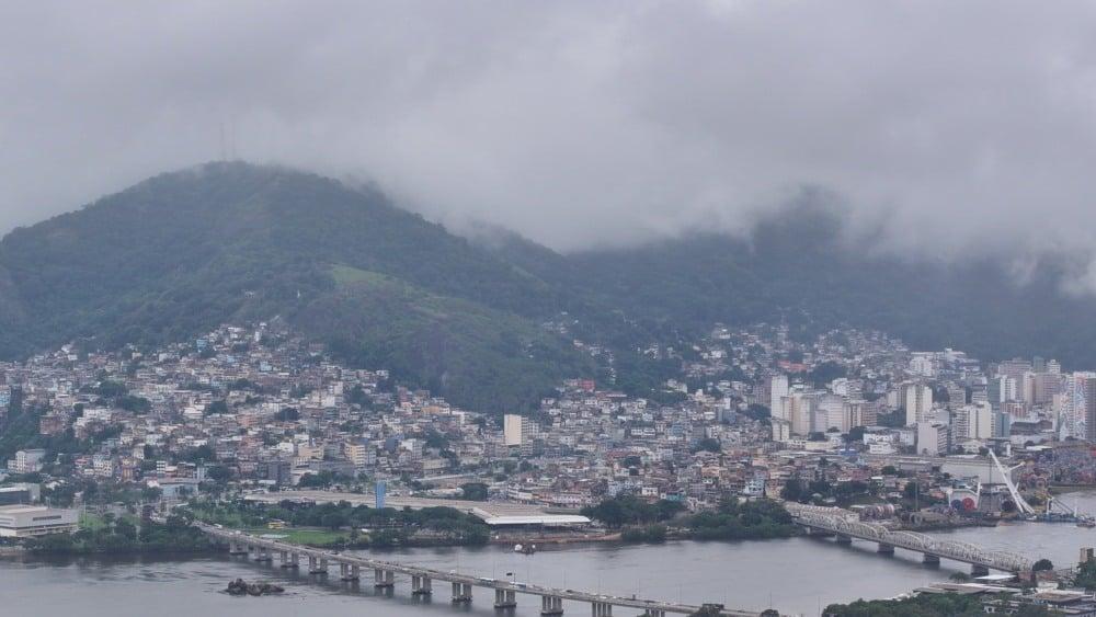 Previsão do tempo - Tempo nublado ou chuva