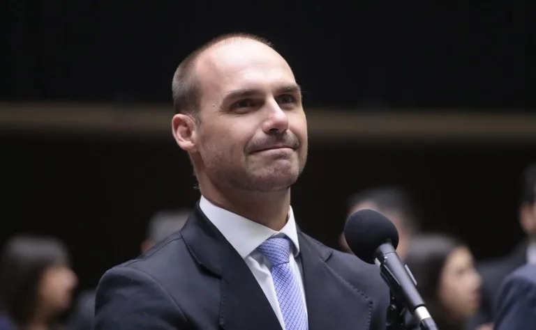 Eduardo Bolsonaro é julgado pelo STF em caso de coação no processo