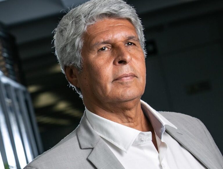 Investimentos Estaduais Disparam em Ano Eleitoral, Destacando Espírito Santo