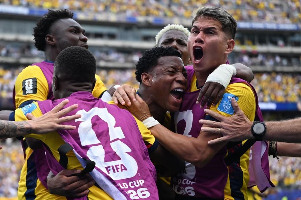 Gonzalo Plata comemora gol contra a Alemanha