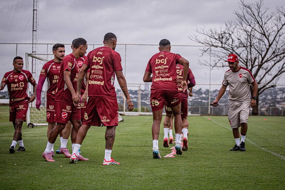 Vila Nova terá desfalques na próxima rodada da Série B