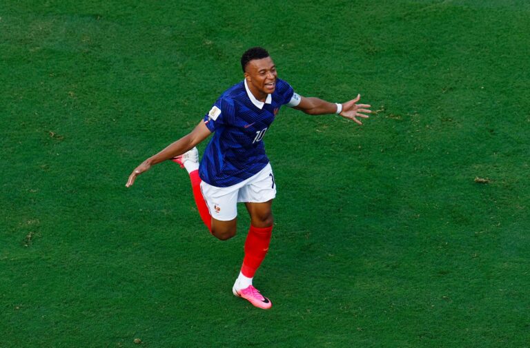 França avança às oitavas de final com vitória convincente sobre a Suécia