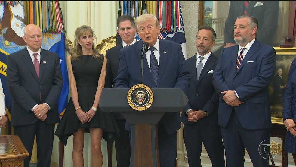 Trump confirma que pediu ao presidente da Fifa revisão de cartão vermelho dado a jogador dos EUA