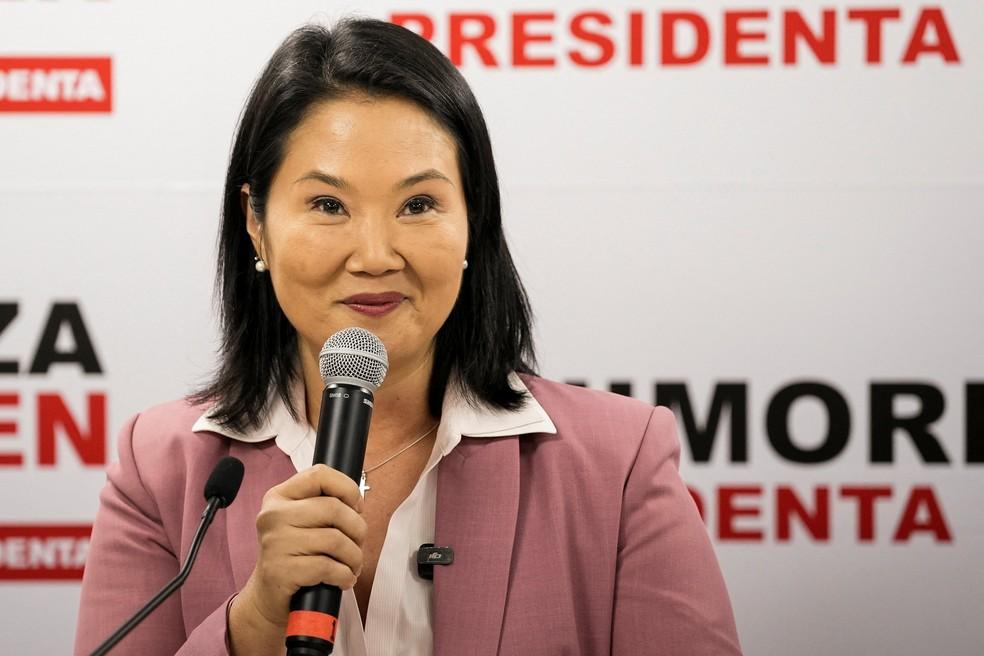 Keiko Fujimori faz discurso em Lima
