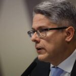 PGR dá seguimento à ação de Gilmar Mendes que pode tornar senador Alessandro Vieira inelegível