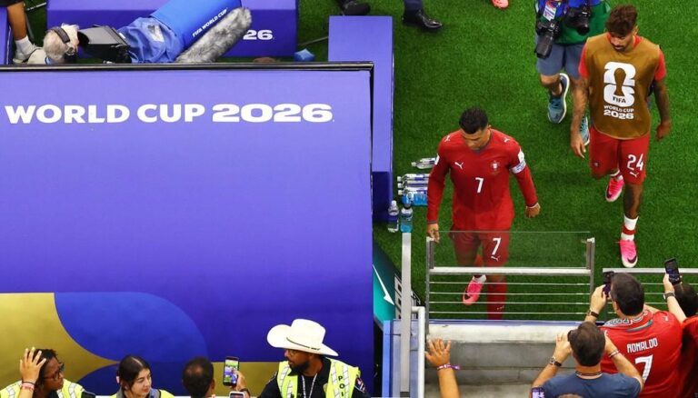Cristiano Ronaldo anuncia sua despedida das Copas do Mundo após eliminação de Portugal