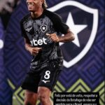 Danilo se pronuncia sobre transferência e pede respeito ao Botafogo