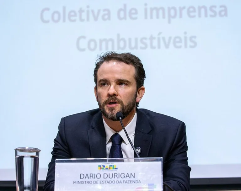 Governo Brasileiro Retira Subvenção do Diesel Após Acordo EUA-Irã