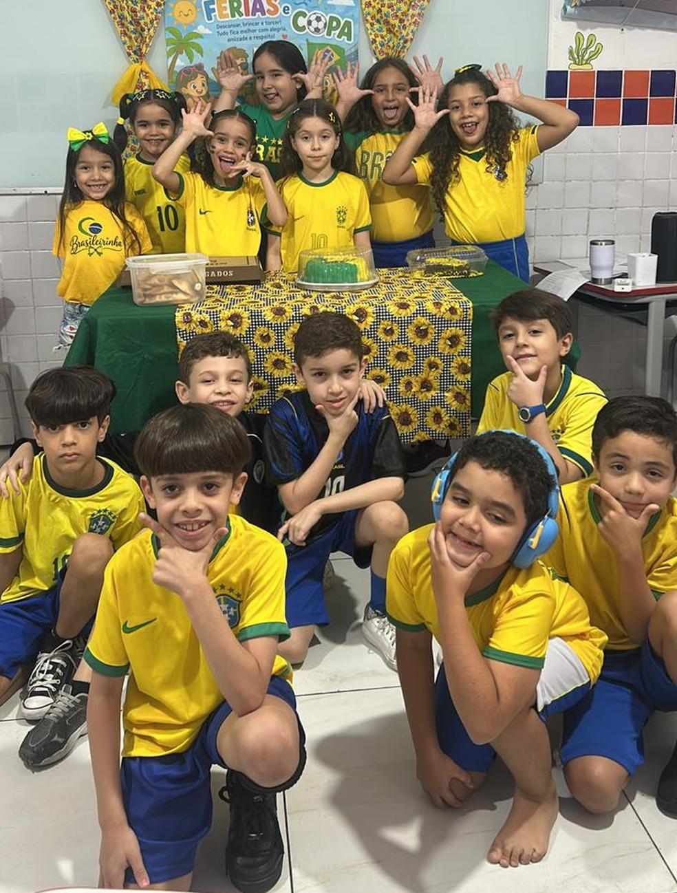 Crianças do 2° ano de escola em João Pessoa gravaram vídeo em homenagem a Douglas Santos
