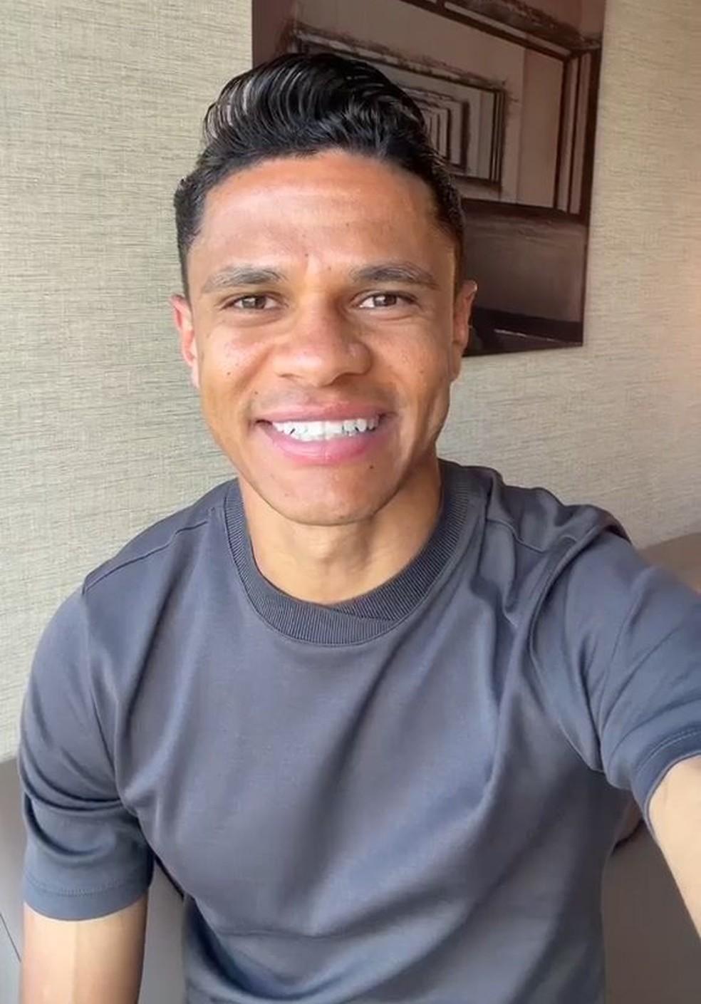 Douglas Santos respondeu a vídeo de homenagem