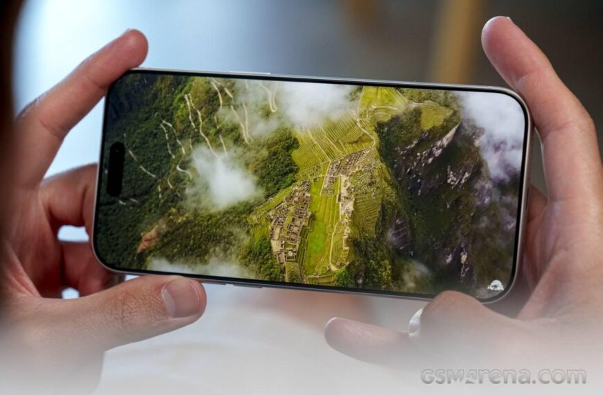 Apple Planeja Reduzir Custos com Tela do iPhone 18 Pro Max