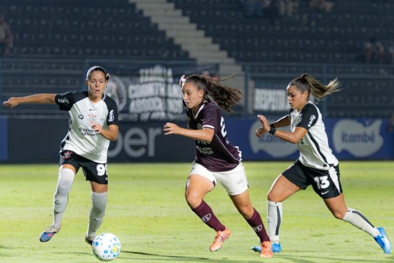 Corinthians e Ferroviária se enfrentam em emocionante duelo no Campeonato Paulista Feminino