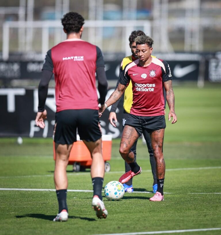 Corinthians se prepara para confronto contra o Remo com treinos táticos
