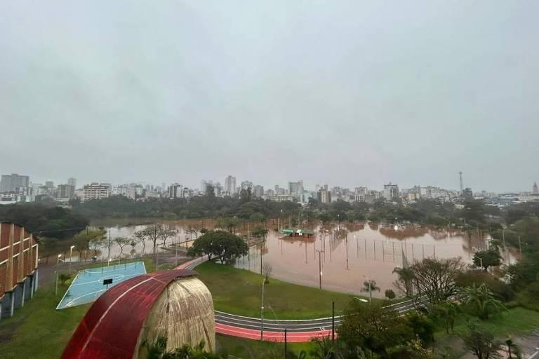 Parque urbano alagado no Rio Grande do Sul