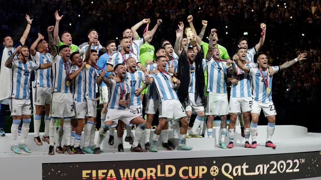 Argentina com o troféu da Copa do Mundo