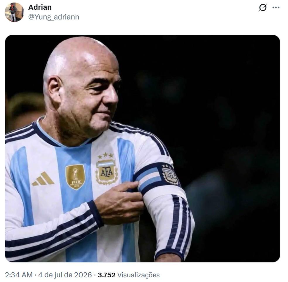 Meme de Gianni Infantino com a camisa da seleção argentina