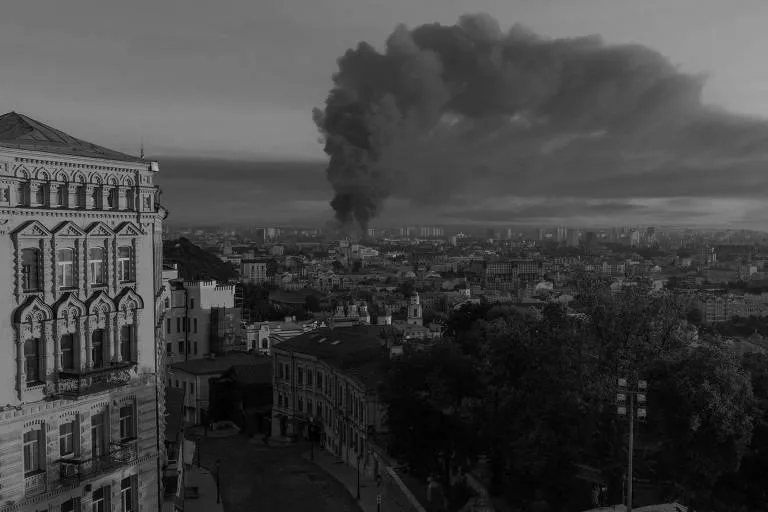 Pressão sobre Putin aumenta com ataques ucranianos e crise de combustível