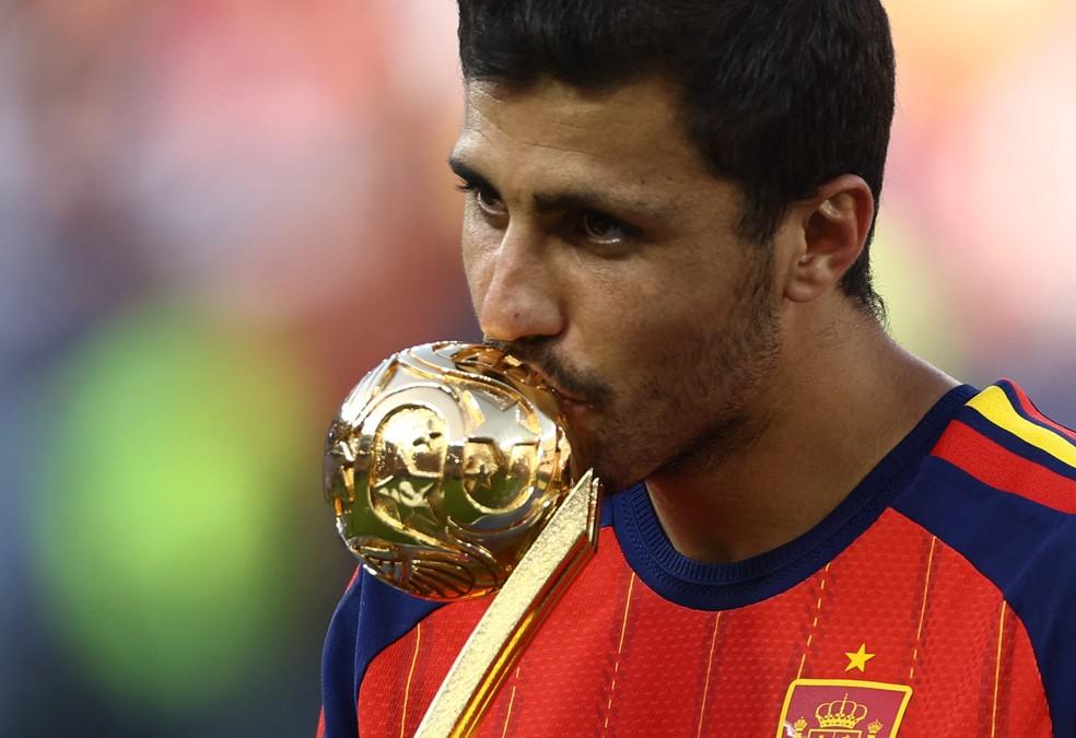 Rodri é eleito melhor jogador da Copa do Mundo Espanha Argentina