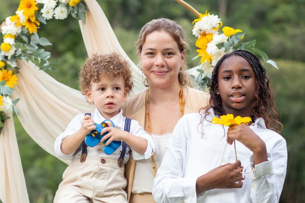 Leandra Leal e os filhos