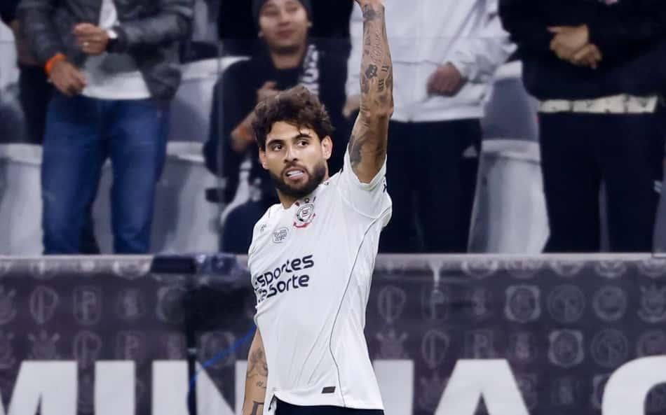 Yuri Alberto, atacante do Corinthians comemorando gol contra o Remo