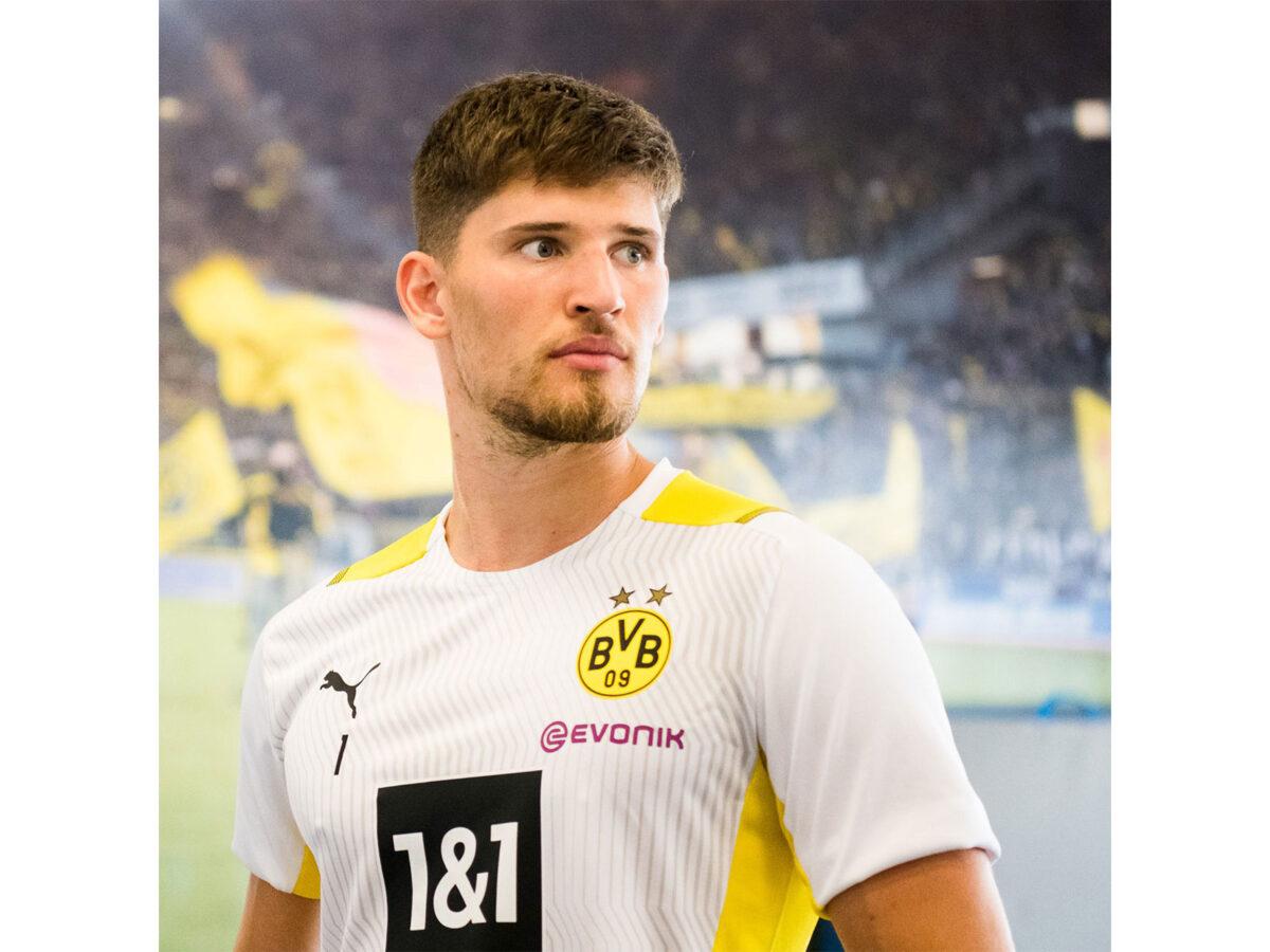 Gregor Kobel se torna o goleiro titular da Suíça para a Copa do Mundo de 2026