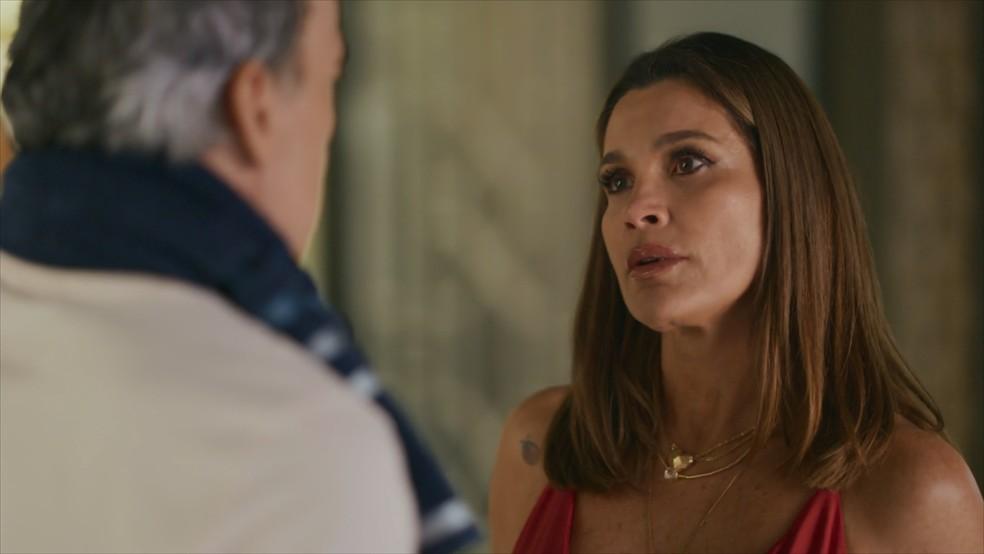 Fábia encontra dinheiro que Ulisses pediu a agiota