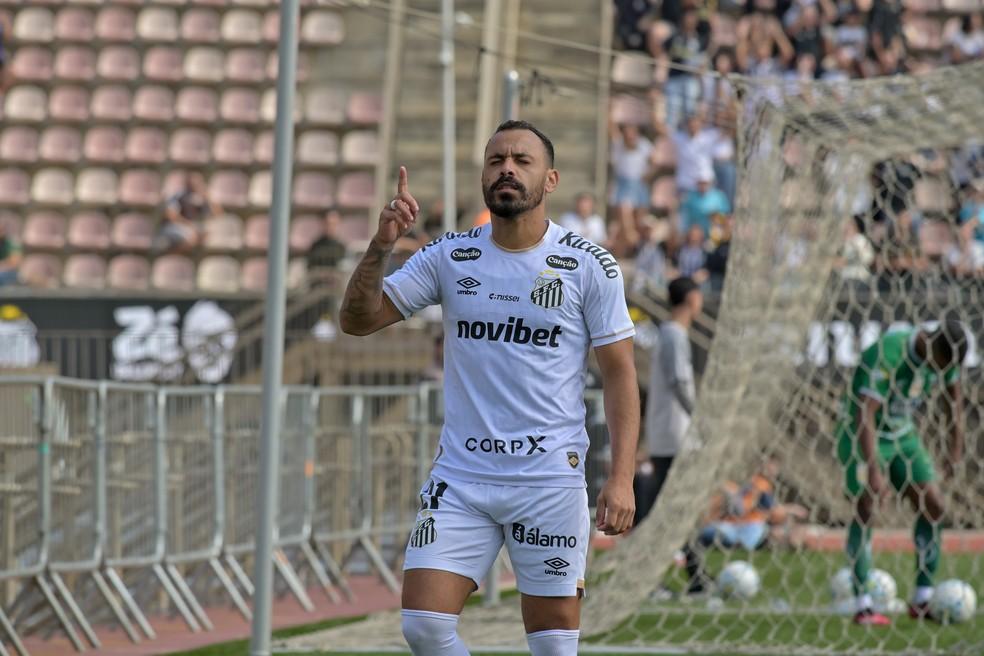 Moisés marcou o gol do Santos