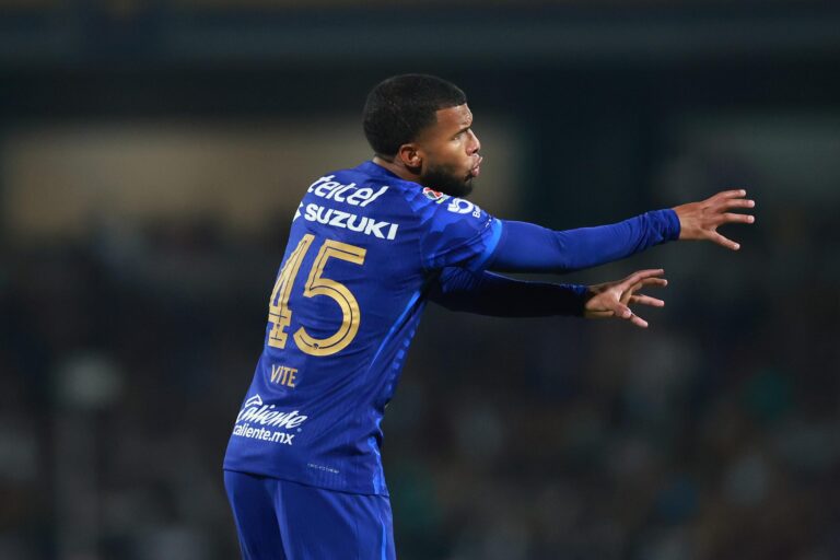 Pato Vite brilha na Copa do Mundo e leva o Equador à fase eliminatória