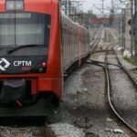 Estação Brás Enfrenta Lotação e Longas Esperas na Estréia da Trivia Trens