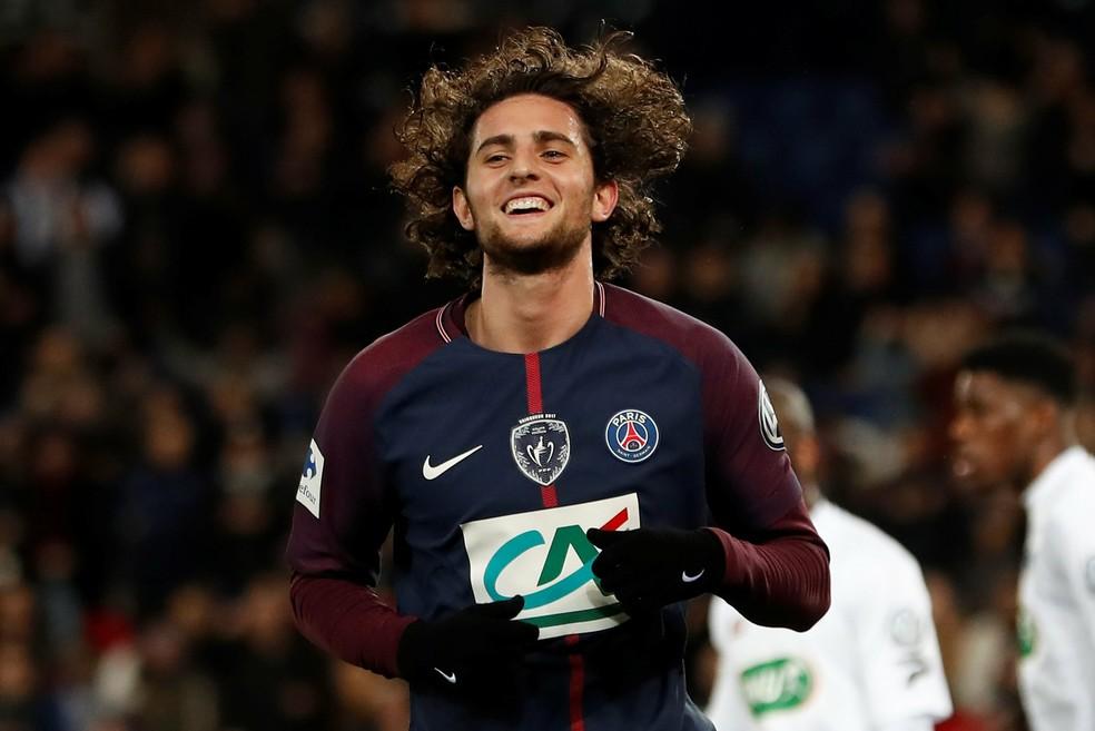 Rabiot em ação pelo PSG contra Guingamp