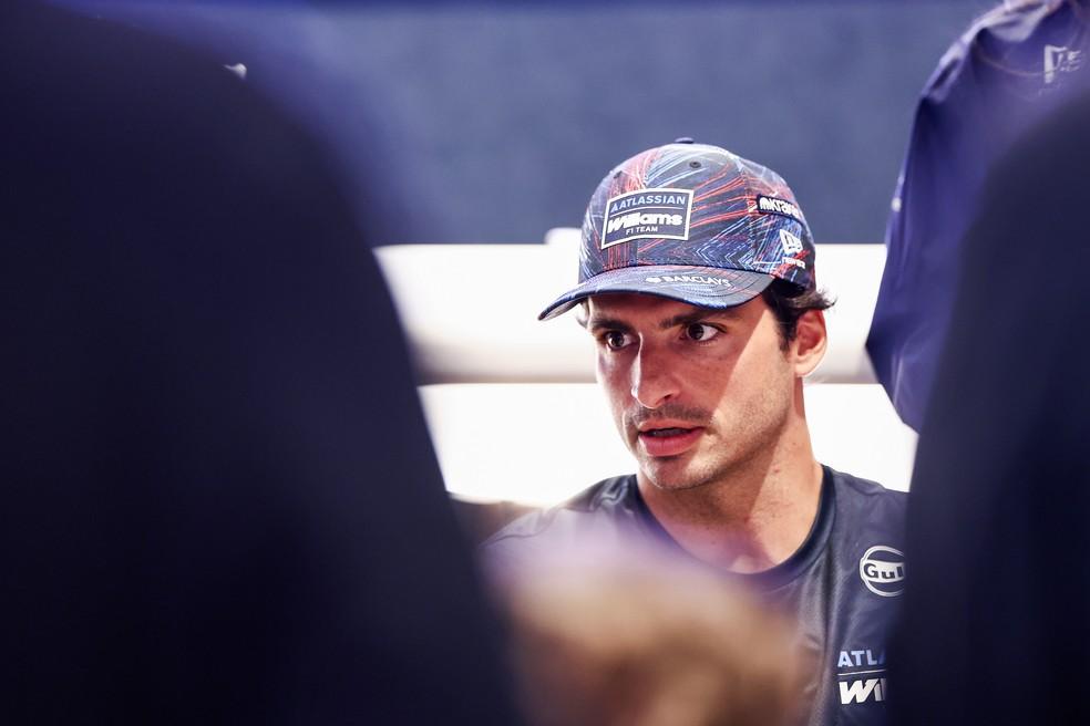 Carlos Sainz em entrevistas para o GP da Grã-Bretanha da F1 2026