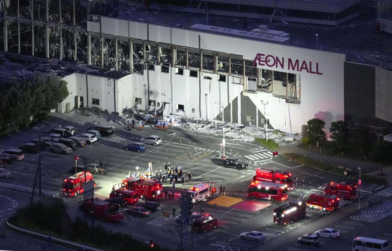Aeon Mall danificado após explosão