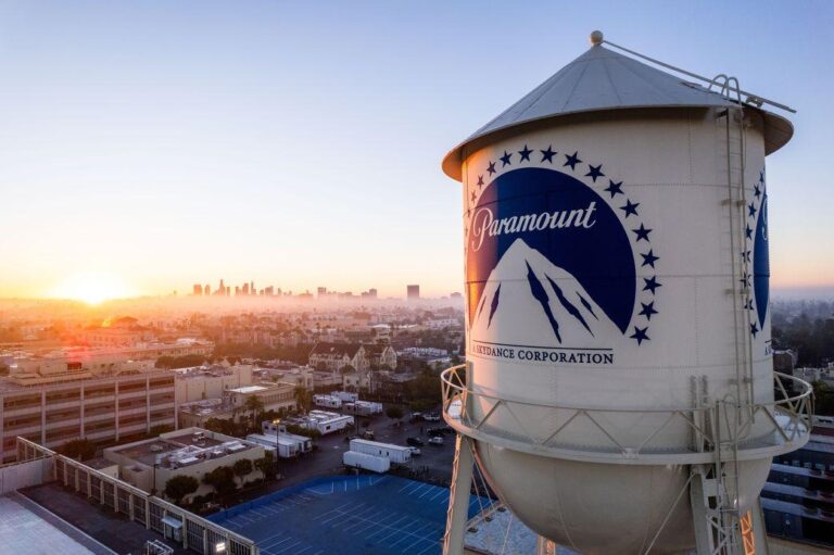 Paramount Adia Aquisição da Warner Bros. Discovery por Meses