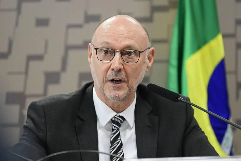 Moraes Arquiva Inquérito da Abin Sem Provas contra Diretor