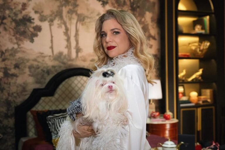 Adriana descobre que Pedro está casado com Bruna em ‘Quem Ama Cuida’