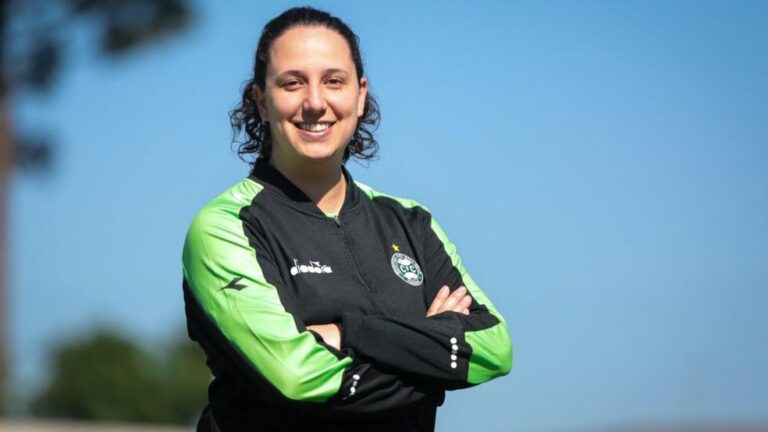 Coritiba Lança Categorias de Base Femininas e Contrata Victória Gomes como Treinadora