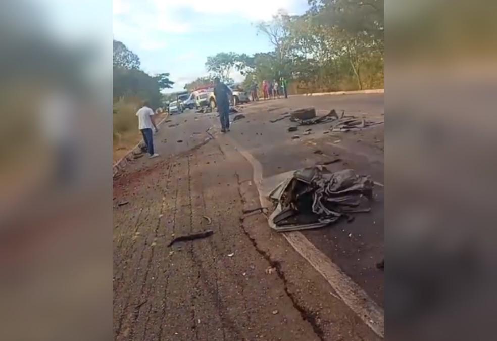 Batida frontal aconteceu no km 397 da rodovia