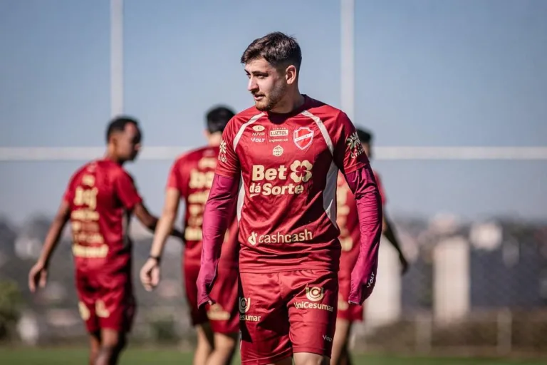João Vieira elogia São Bernardo e projeta duelo decisivo pela Série B