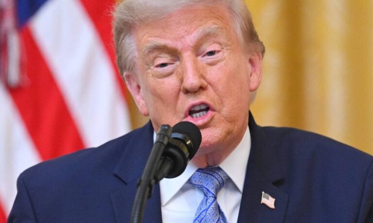 Donald Trump Flerta com a Possibilidade de um Terceiro Mandato