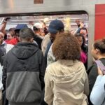 Problemas na Linha 11-Coral da CPTM: Passageiros Enfrentam Dificuldades em São Paulo